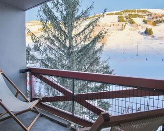 Hôtel Les 2 Alpes L'Orée Des Pistes - Les Deux-Alpes - מרפסת