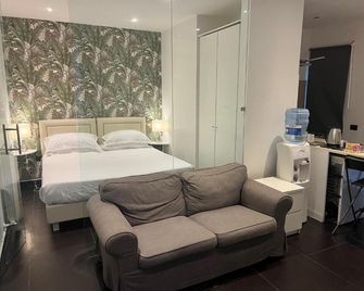 Pietranera Apartments - Catania - Slaapkamer