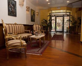 Hotel Altavilla - Montefiascone - Lobby