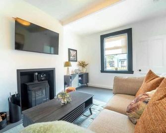 Highland Home on the West Highland Way - Sleeps 5 - Kinlochleven - Wohnzimmer