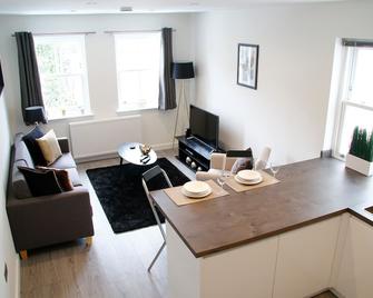 Derbyshire House - St. Albans - Living room