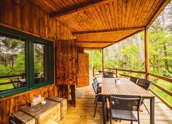 Cozy Nature Retreat: w/ Patio ~ Fireplace & Garden - Maciejowice - Restauracja