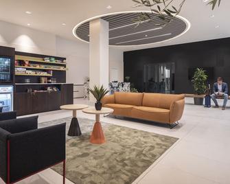 Premier Suites Plus Amsterdam - Amsterdam - Lobby