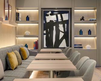 AC Hotel by Marriott Tarragona - טאראגונה - טרקלין