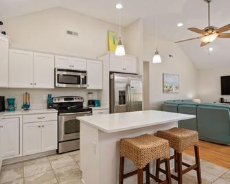 Kdh190 Gaga's Getaway - Kill Devil Hills - Kitchen