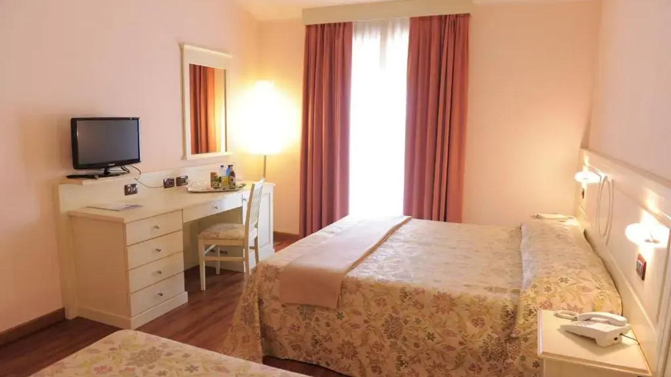 Hotel Plazza