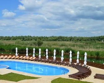 Rio Divino - Murighiol - Piscina