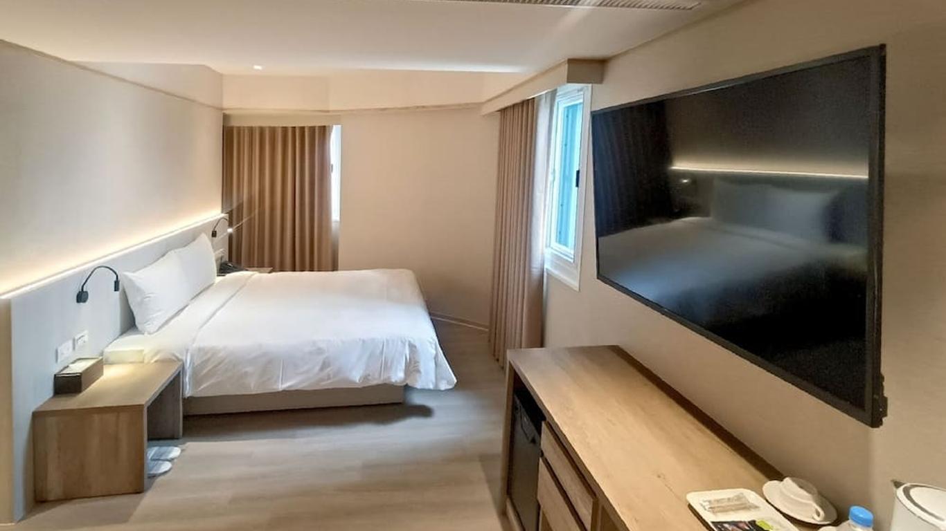 晶晶假期商務旅館