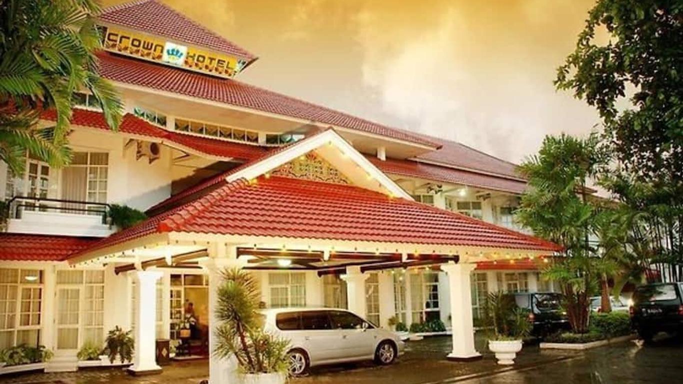 Urbanview Hotel Crown Tasikmalaya by RedDoorz