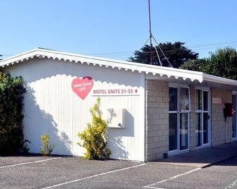 Bignell Street Motel - Whanganui - Building