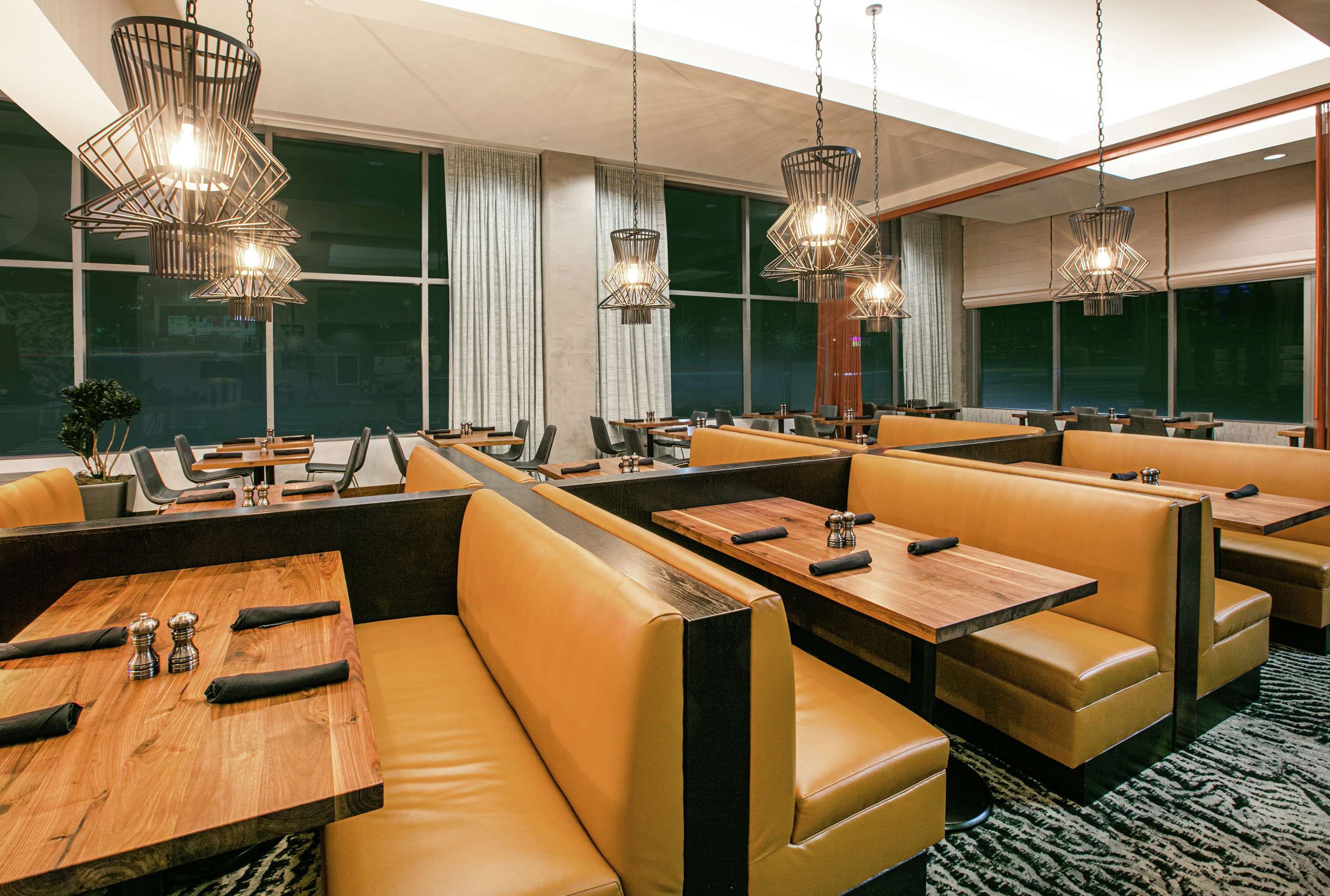 Restaurant view of Hilton Garden Inn Seattle Downtown