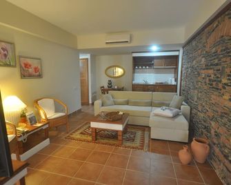 El Vino Hotel & Suites - בודרום - סלון