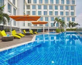 Kingsford Hotel Manila Bay - Manila - Pool