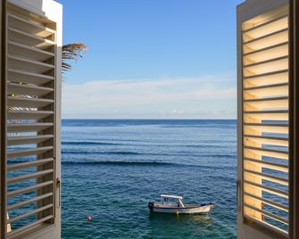 The Atlantis Historic Inn - Bathsheba - Outdoor view