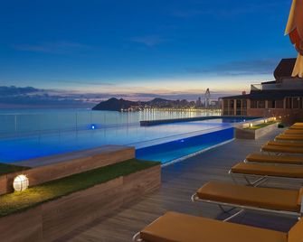 H10 Porto Poniente 4 Sup - Benidorm - Pool