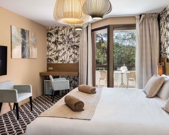 Mercure Brignoles Golf de Barbaroux & Spa - Brignoles - Gebäude