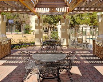 Hyatt House Dallas Las Colinas - אירווינג - שירותי מקום האירוח