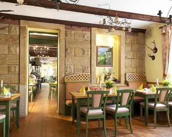Hotel Forsthaus - באד שאנדאו - מסעדה