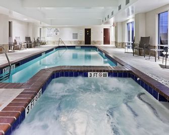 Holiday Inn Express & Suites El Paso West By IHG - Ελ Πάσο - Πισίνα