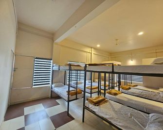 Dazzle Mount Resort - Kalpetta - Chambre
