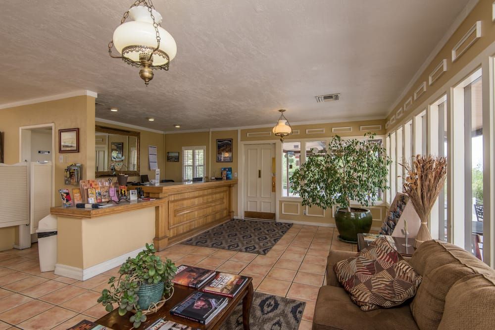Front desk view of Landmark Lookout Lodge