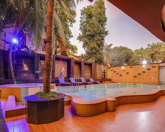 Grandeur De Sanchi Resort - Panaji - Bể bơi