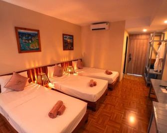 Pink Hotel - Tam Ky - Bedroom