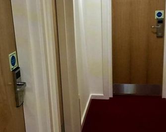 Hotel Nr2 - Hostel - Norwich - Flur