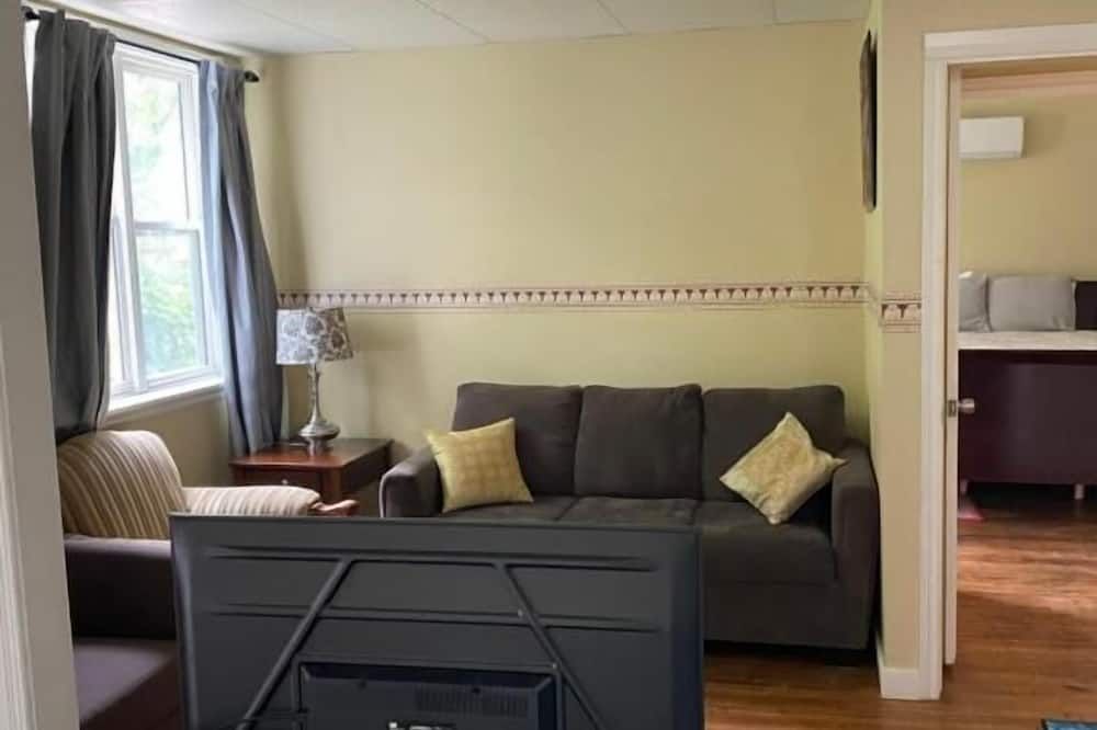 Colonial Charm Inn - Charlottetown