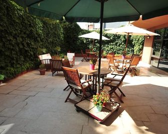 Class Hotel - Ankara - Patio