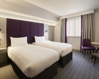Premier Inn Barnstaple - Barnstaple - Schlafzimmer