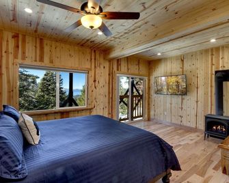 Tall Pine Chalet Home - Stateline - Ložnice
