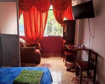 Hospedaje El Cantaro 1 - Tingo María - Edificio