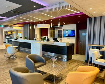 Holiday Inn Dabrowa Gornicza-Katowice By IHG - Dąbrowa Górnicza - Gebäude