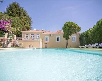 Glicínia Boutique Hotel - Freamunde - Piscina