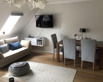 2-room apartment near the train station - Verden - Essbereich
