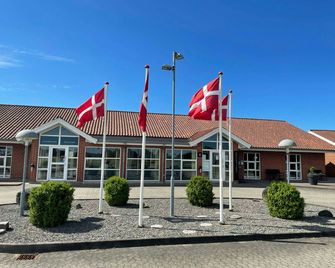 Hotel Hedemarken - Grindsted - Gebouw