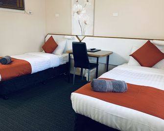 Bradman Motor Inn - Кутамундра - Спальня