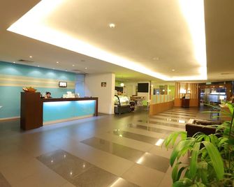 The LimeTree Hotel - Kuching - Front desk