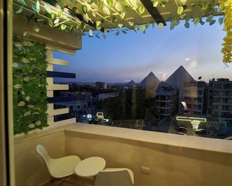prestige pyramids inn - Giza - Balcony
