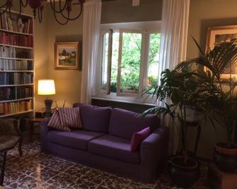 Casa Cambini - Massa - Living room
