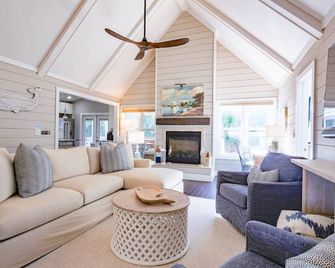 Waterway Oasis - Isle of Palms - Huiskamer
