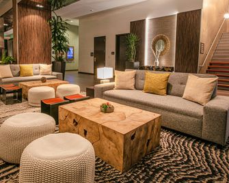 Hilton Garden Inn Seattle Downtown - סיאטל - טרקלין