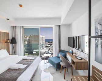 The Blue Ivy Hotel & Suites - Protaras - Bedroom