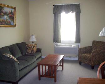 Colonel's Suites - Northeast Harbor - Obývací pokoj