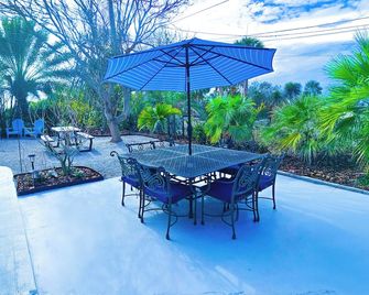 Walk to the beach - Sarasota - Patio