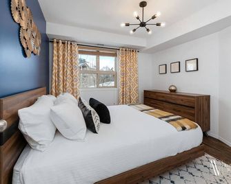 Chic Retreat, Modern, Pool, Hot Tub, Gym - Invermere - Slaapkamer