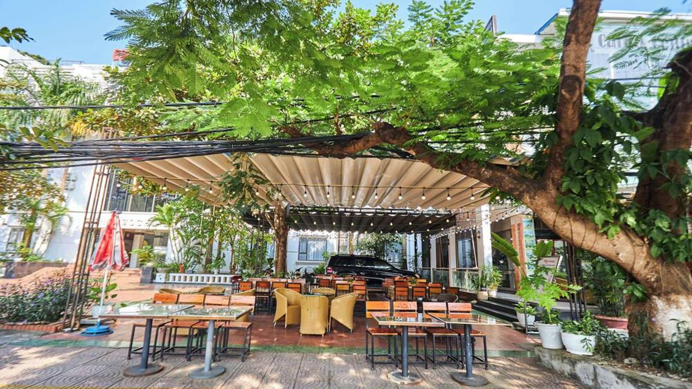 Gieng Ngoc Sea moutain View Cat Ba