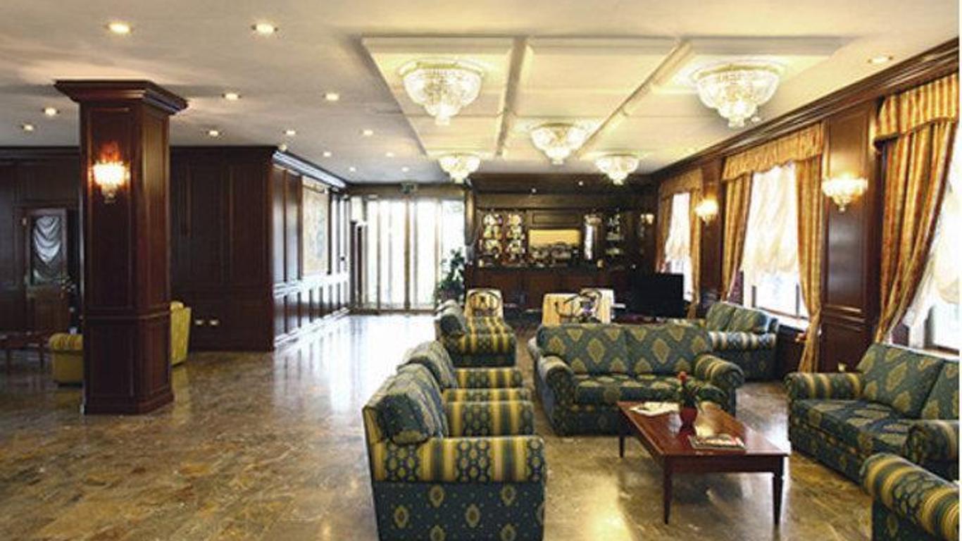 هوتل إمباير