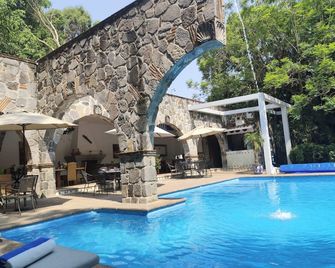 Casa de las Conchas Cuernavaca - Cuernavaca - Piscina